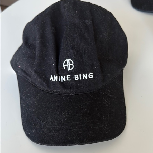 Anine Bing Classic Black Cap - Picture 2 of 5